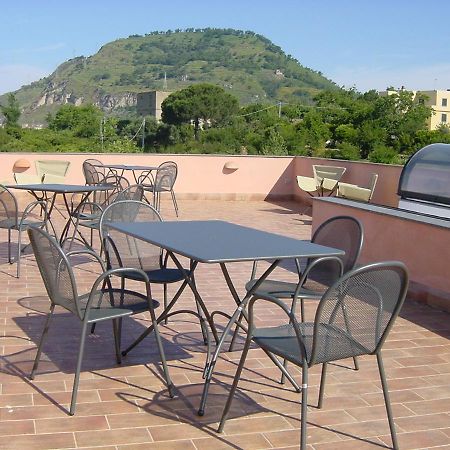 Aparthotel Flegrea House Pozzuoli Zewnętrze zdjęcie