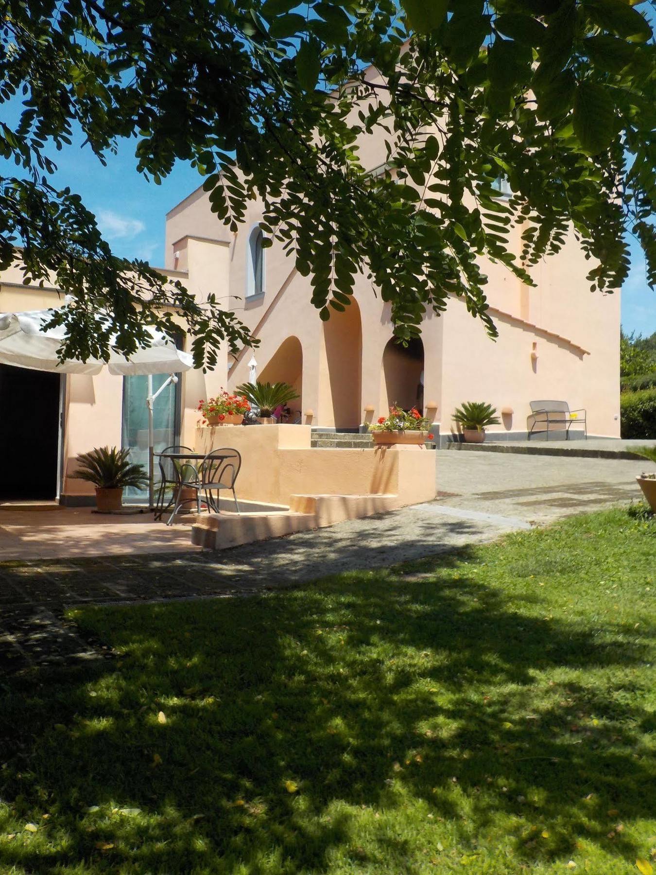 Aparthotel Flegrea House Pozzuoli Zewnętrze zdjęcie